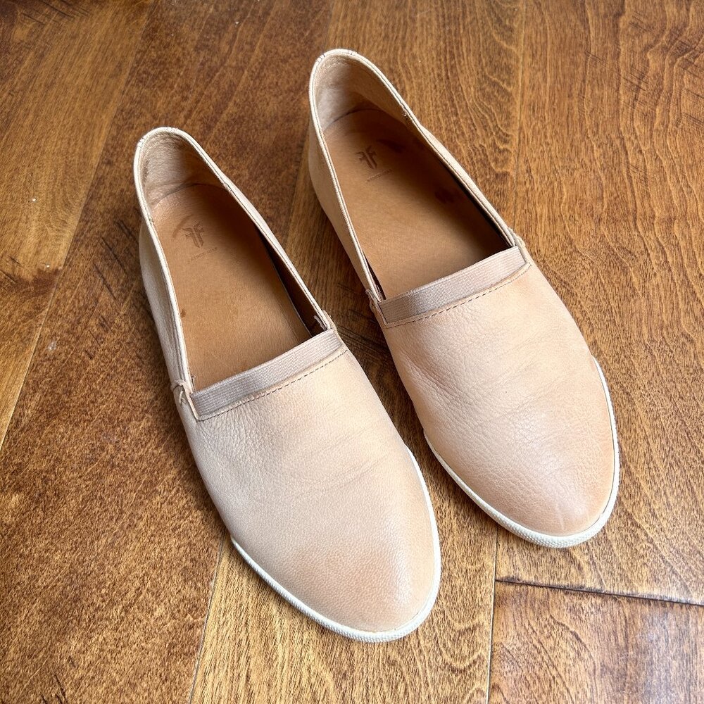 Frye Melanie Tan Leather Flats
